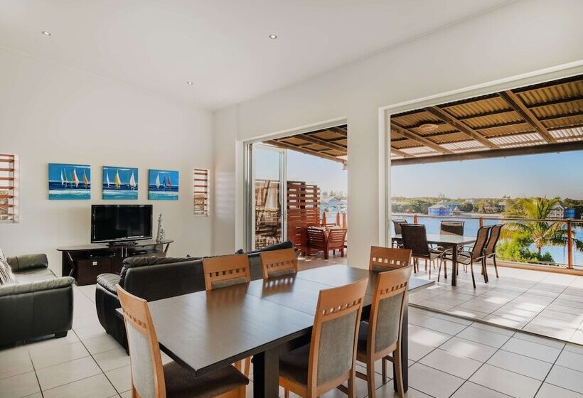 آپارتمان 3 خوابه, The Sebel Twin Waters