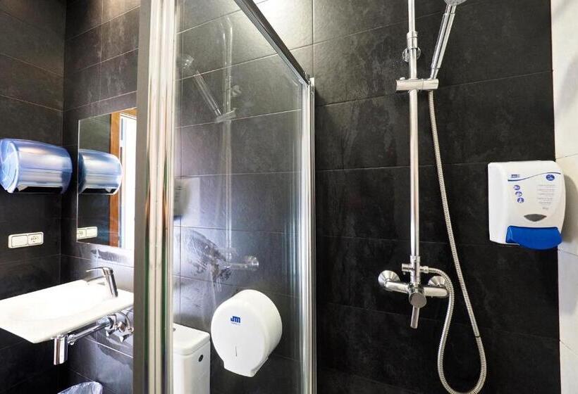 Номер Стандарт Совместная Ванная, Pension Peiro