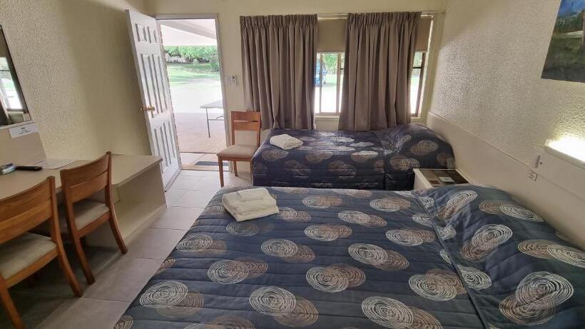 اتاق استاندارد, Benaraby Hilltop Motorinn