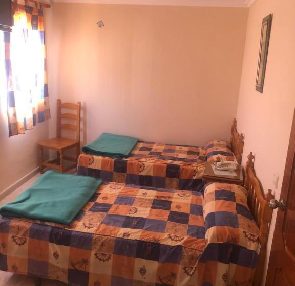 スタンダードルーム, Hostal Algeciras