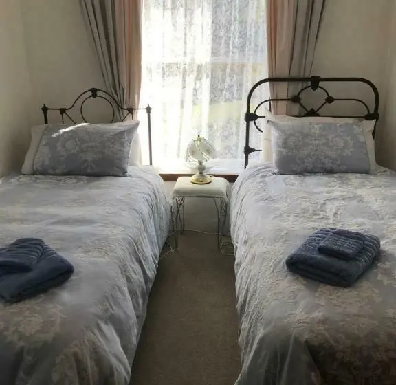 ガーデンビュースタンダードルーム, Tophouse Historical Inn Bed And Breakfast