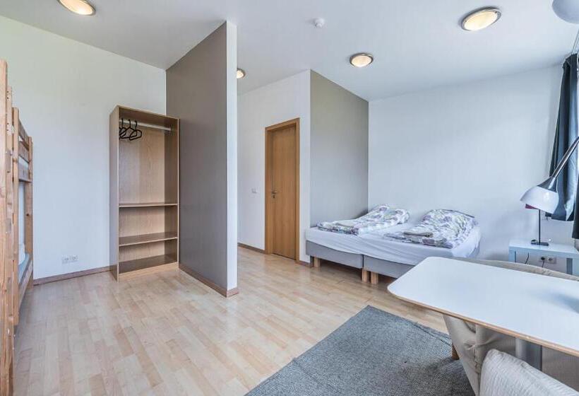 اتاق خانوادگی, Stöð Guesthouse And Apartments