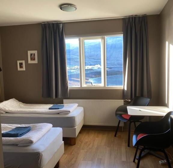 اتاق لوکس با چشم‌انداز دریا, Stöð Guesthouse And Apartments