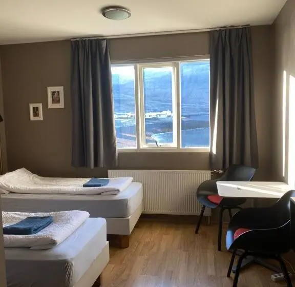 اتاق لوکس با چشم‌انداز دریا, Stöð Guesthouse And Apartments