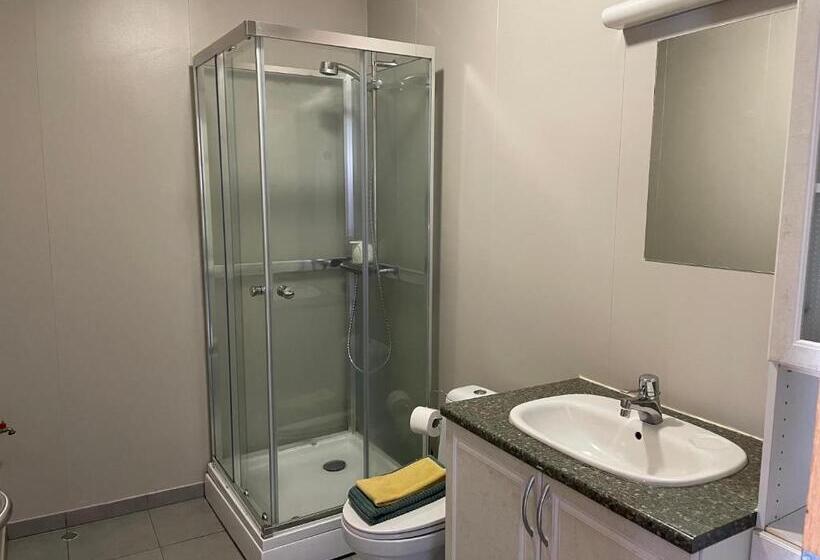 آپارتمان 1 خوابه همکف, Stöð Guesthouse And Apartments