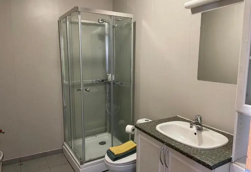 آپارتمان 1 خوابه همکف, Stöð Guesthouse And Apartments