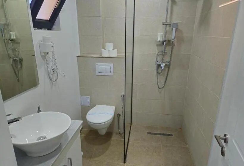 Apartamento 1 Quarto com Balcão, Ilinca