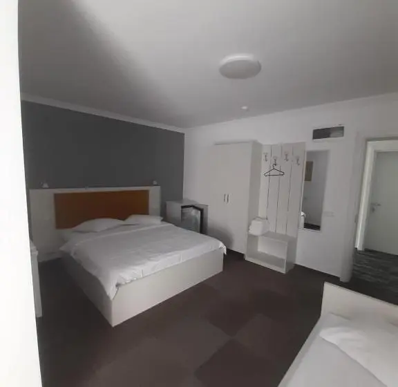 Quarto Triplo Standart, Ilinca