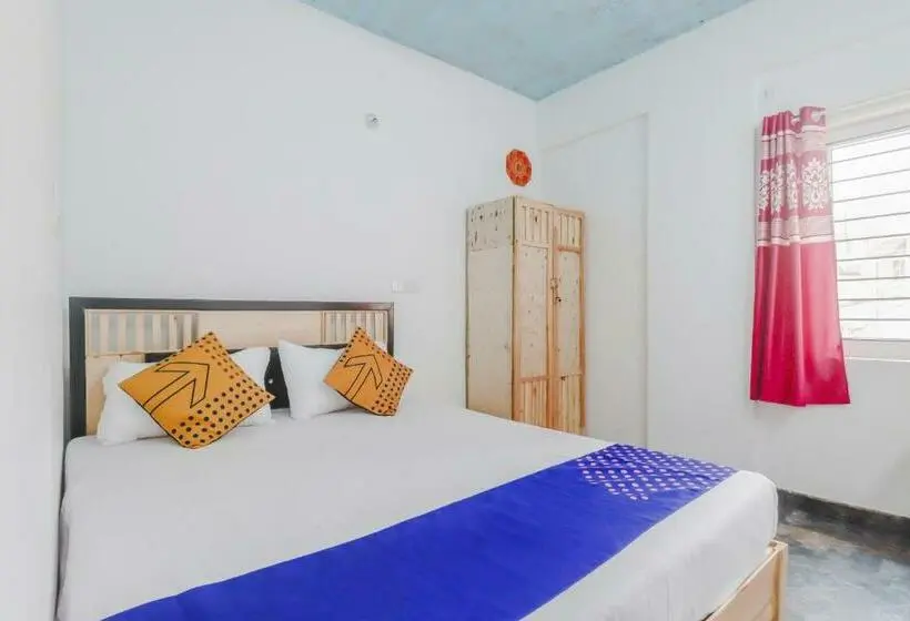 Standard Kolmen Hengen Huone, Super Santa Maria Near Indiranagar Metro Station