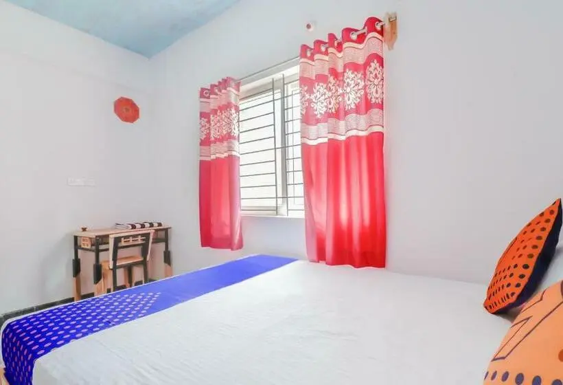 Standard Kolmen Hengen Huone, Super Santa Maria Near Indiranagar Metro Station