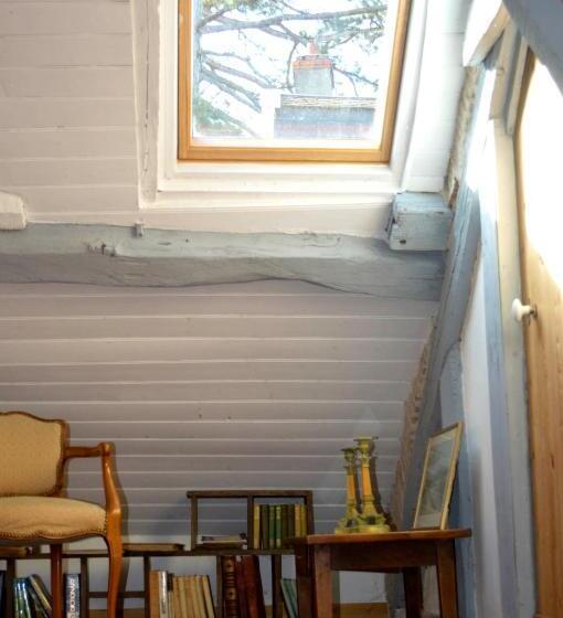 스탠다드 트리플 룸, Room In Guest Room   Maison Lamerique Welcome You To One Of Their Room Dogs Are Also Welcomed