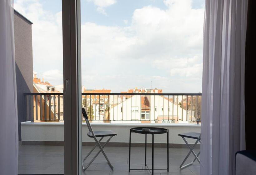 1 Bedroom Penthouse Apartment, Villa Bonnadea