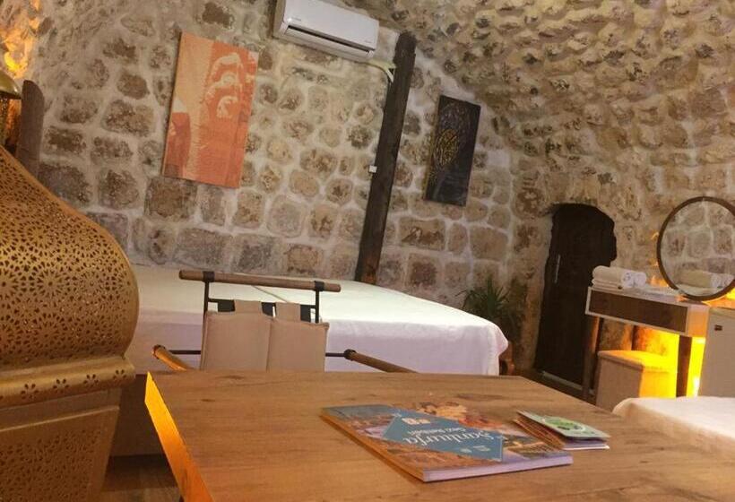 سوییت خانوادگی, Hasbahan Konukevi̇&buti̇kotel