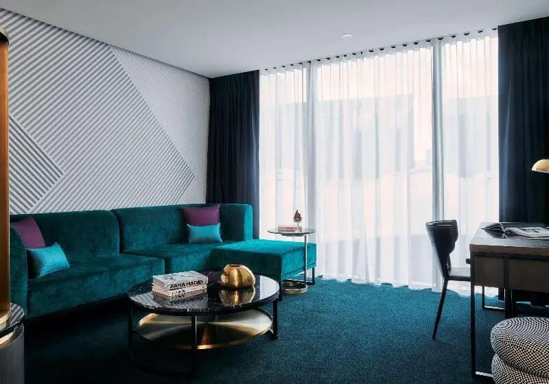 スーペリアースイート, Movenpick Hotel Melbourne On Spencer