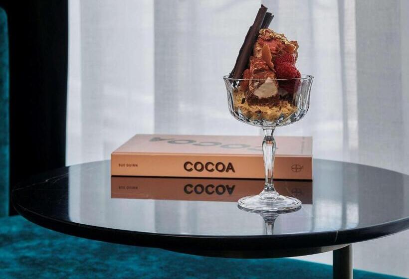 Family Suite, Movenpick Hotel Melbourne On Spencer