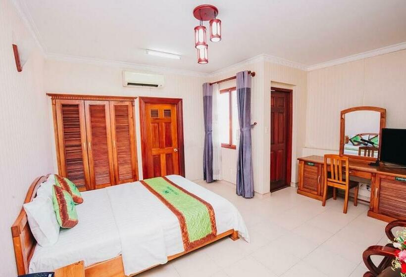 اتاق استاندارد با تخت بزرگ, Phú An