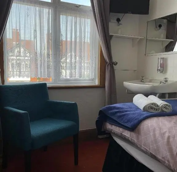 اتاق استاندارد یک تخته با سرویس بهداشتی مشترک, Whiteways Guest House