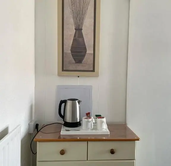 اتاق لوکس, Whiteways Guest House