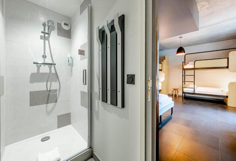 Quarto Familiar, Meininger Hotel Bordeaux Gare Saint Jean