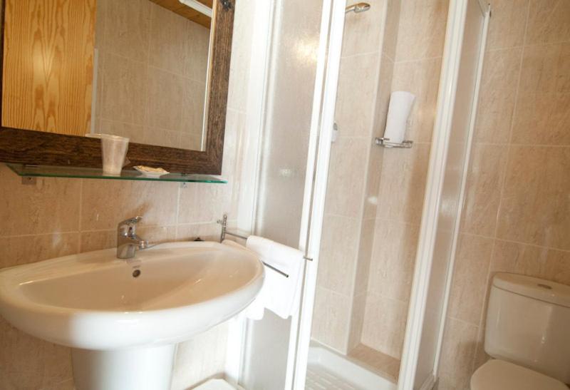 Четырехместный Номер Стандарт, Hostal Parque Natural