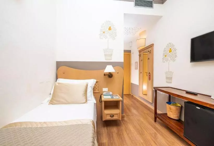 اتاق استاندارد یک نفره, Albergo Le Terme
