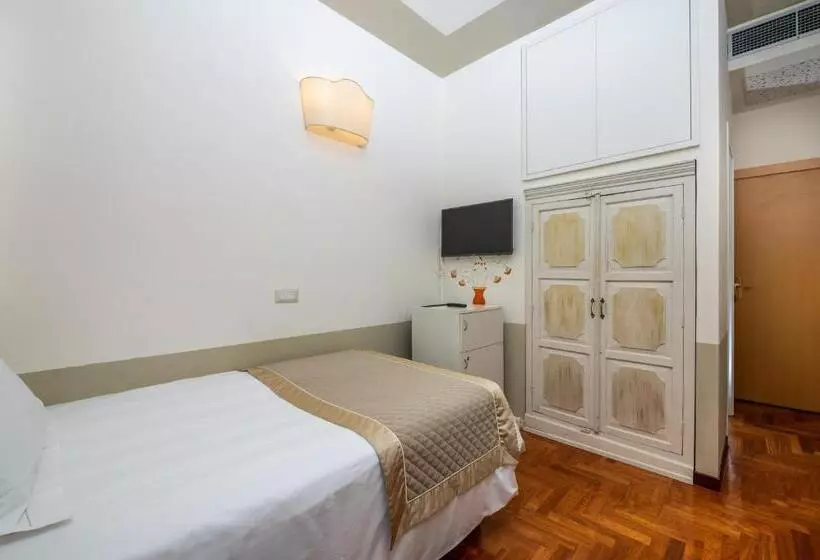 اتاق استاندارد یک نفره, Albergo Le Terme