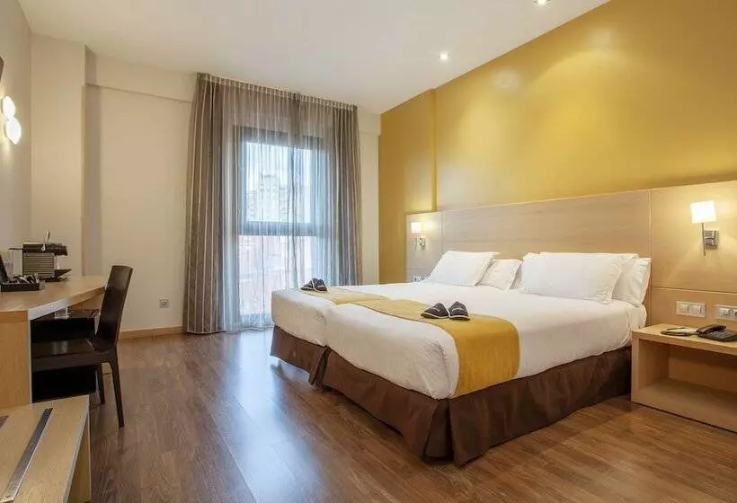 スタンダード４人部屋, Spirit Hotel Gran Bilbao