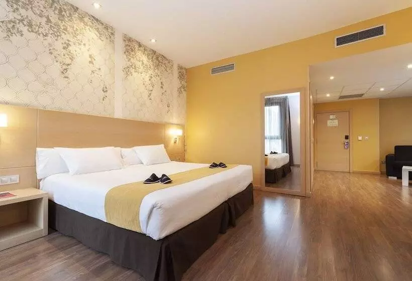 スタンダード４人部屋, Spirit Hotel Gran Bilbao
