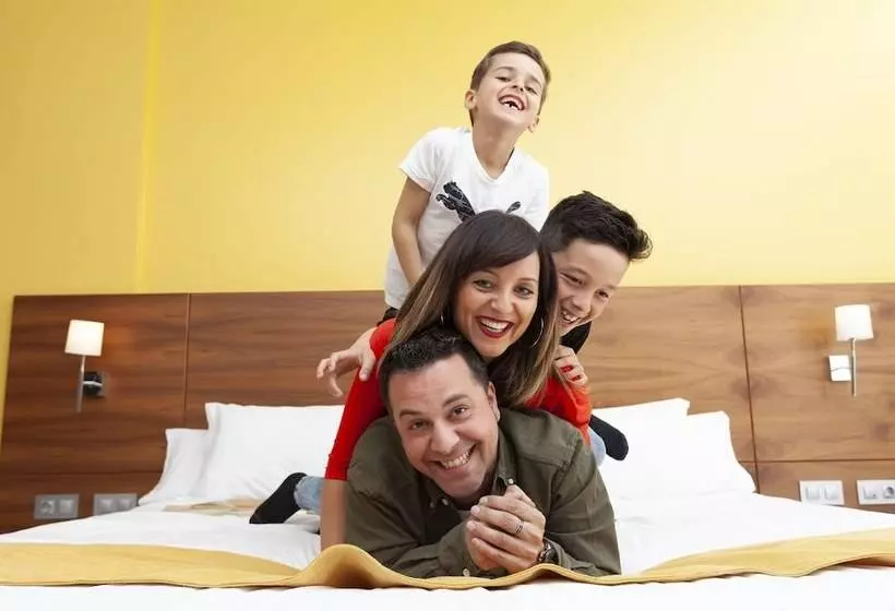 スタンダード４人部屋, Spirit Hotel Gran Bilbao