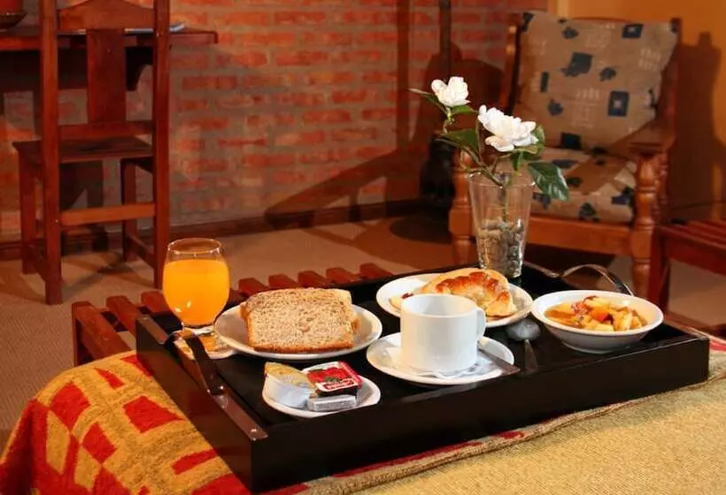 اتاق استاندارد چهار تخته, Hosteria Posta Sur