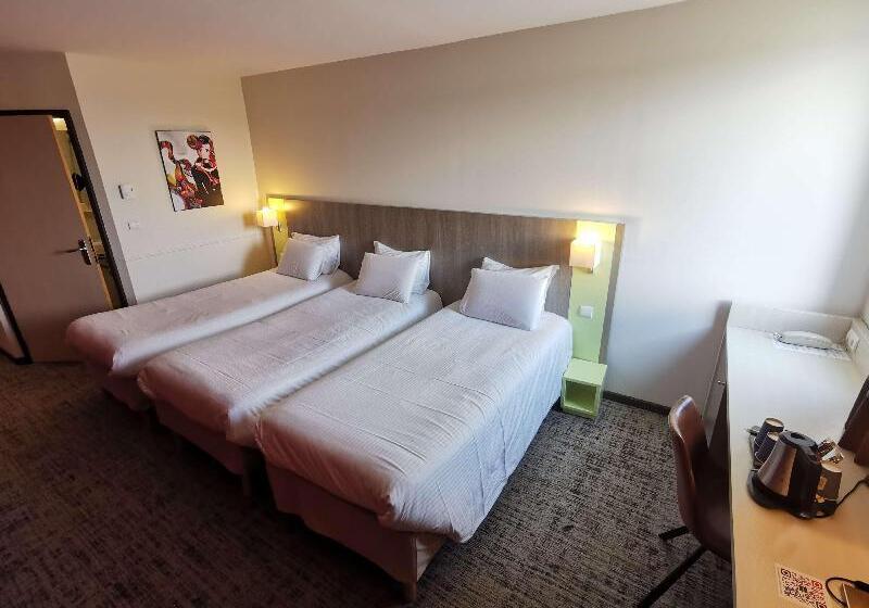 スタンダードトリプルルーム, Kyriad Chartres