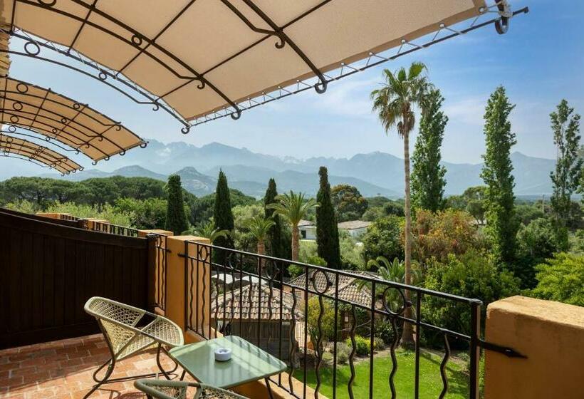 سوییت با چشمانداز باغ, La Signoria