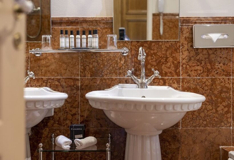 اتاق کلاسیک با تخت دوبل, La Signoria