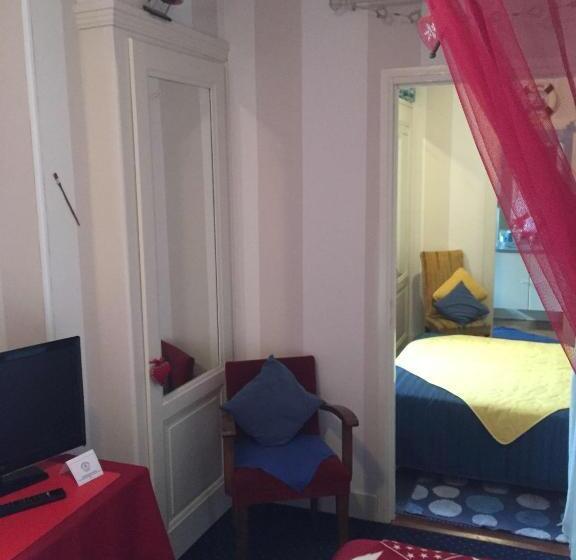 스탠다드 트리플 룸, Les Cygnes