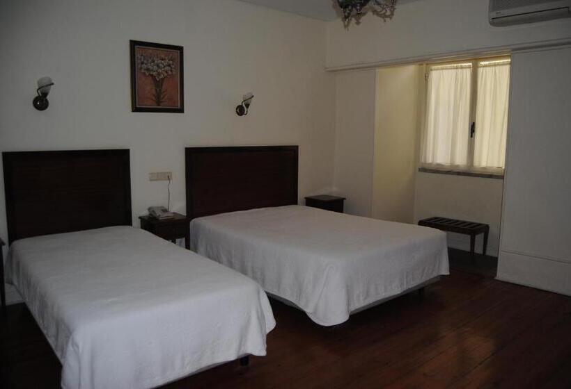 اتاق لوکس سه تخته, Peninsular Porto