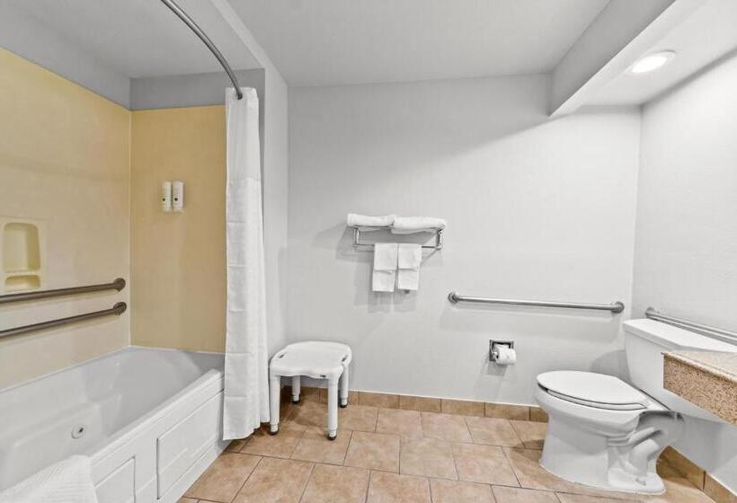 غرفة قياسية سرير كينج, Quality Inn & Suites Airport North - Stone Oak