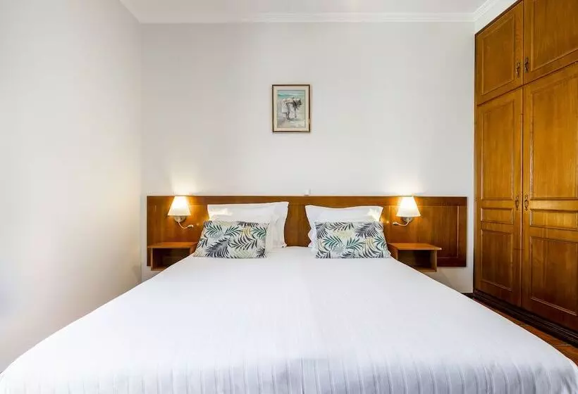 Perhehuone, Residencial Mares