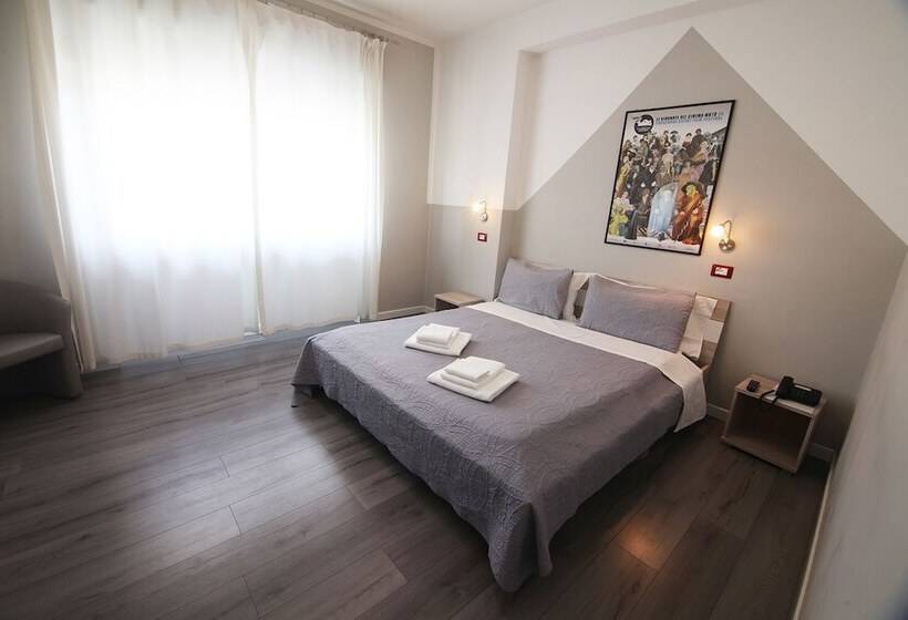 غرفة قياسية, Santin