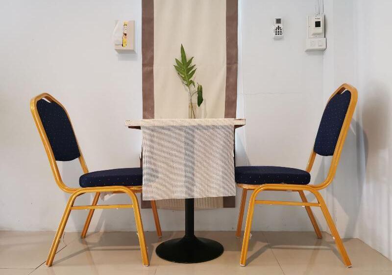 غرفة سوبيريور, Santin