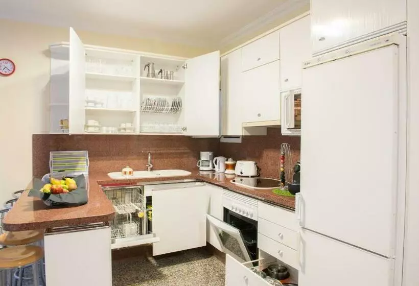 ویلای 2 خوابه, Siesta Suites
