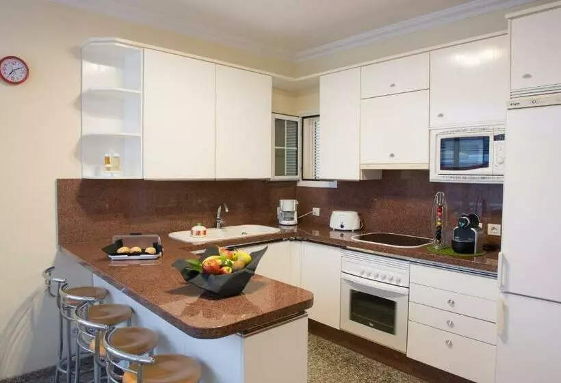 ویلای 2 خوابه, Siesta Suites