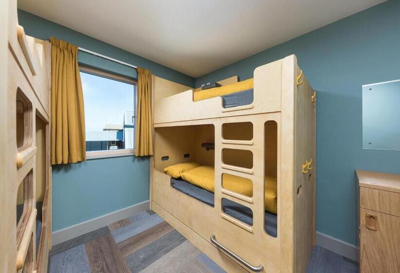 家庭间, Radcliffes Lodge