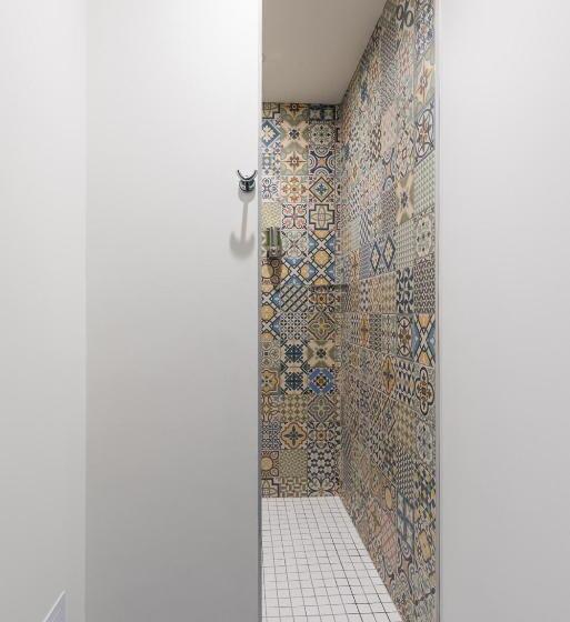 家庭间, Radcliffes Lodge