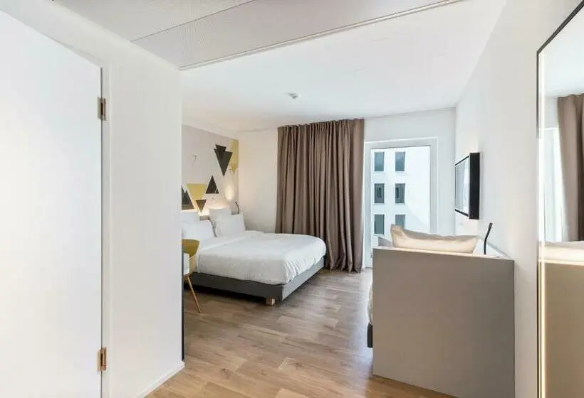 3-Bett-Standardzimmer, B&b Hotel Oftringen