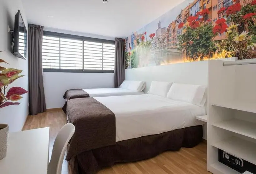 اتاق لوکس خانوادگی, Bestprice Girona