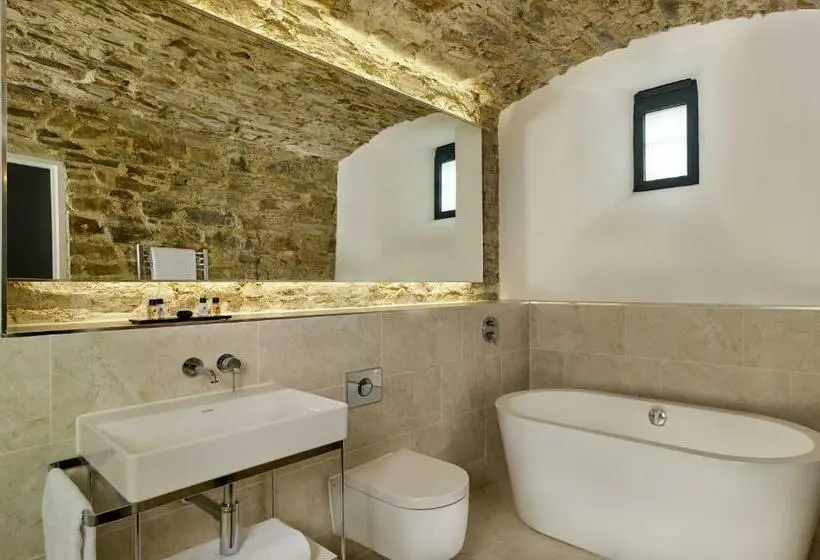 Perhehuone, Bodmin Jail