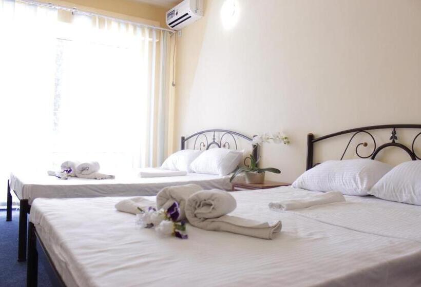 اتاق استاندارد چهار تخته, Del Mar Koblevo