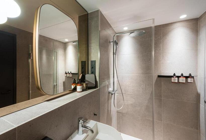 اتاق استاندارد, Emilu Design
