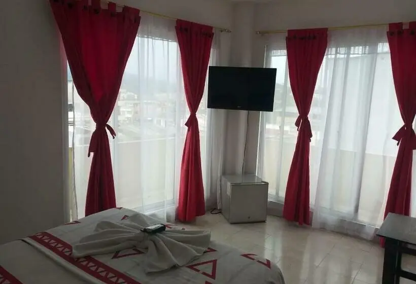 Standard-huone Parveke, Luis ángel