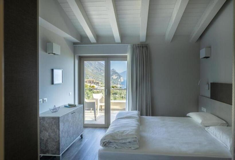 آپارتمان 1 خوابه, Relais Zenner